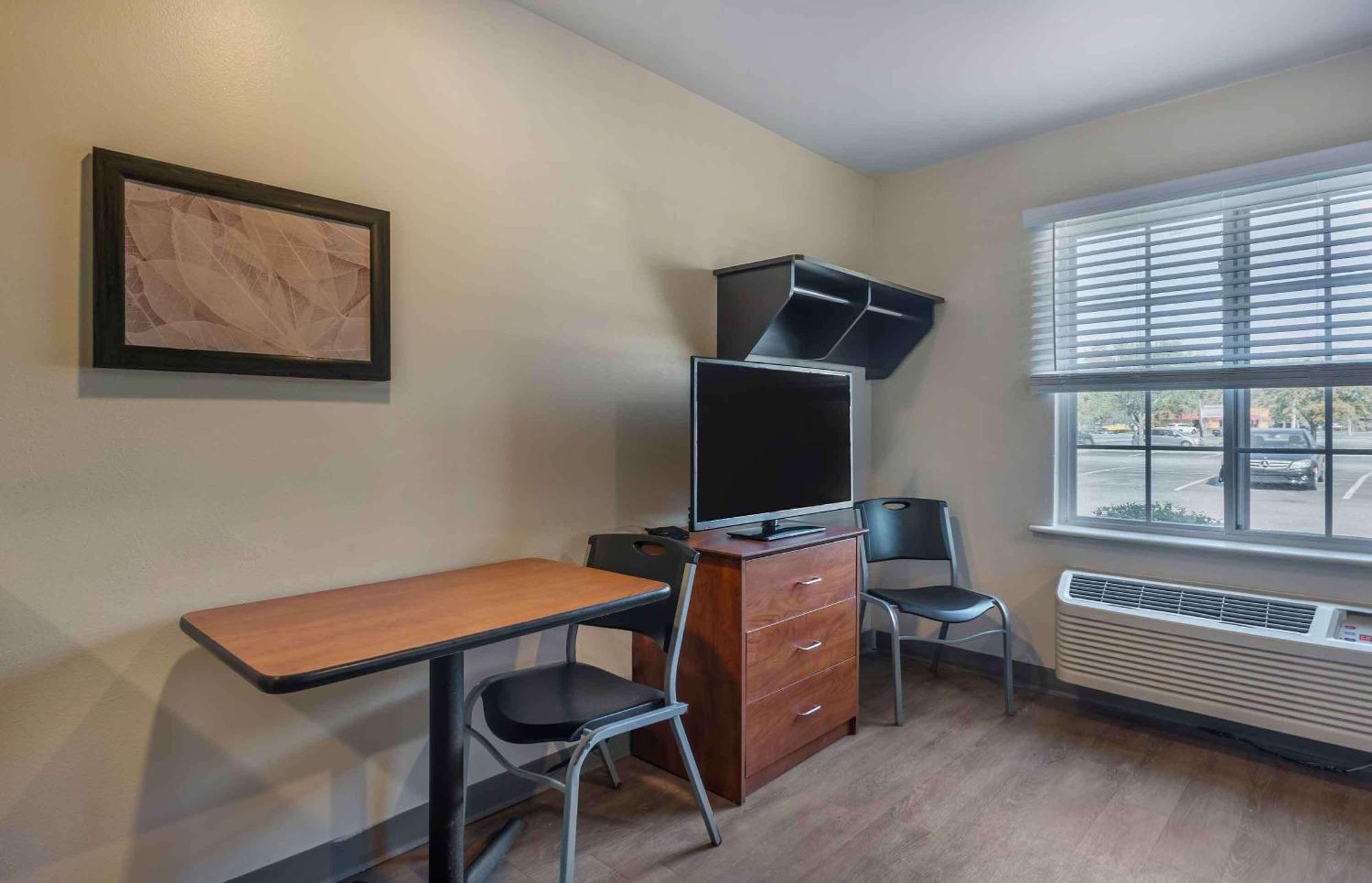 Extended Stay America Select Suites - Orlando - Sanford - Airport Екстер'єр фото